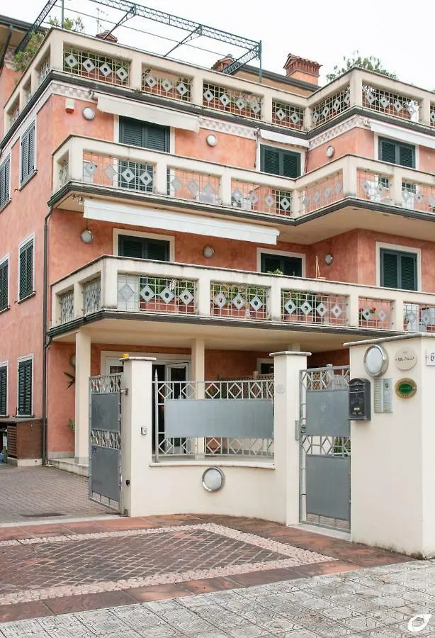 Apartment 2-Bedroom Apt, With Balcony & Aircondition - 50 M From The Beach Marina di Pietrasanta