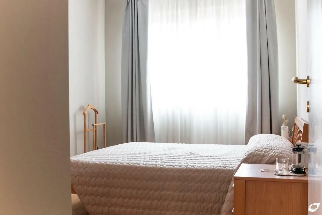 2-Bedroom Apt, With Balcony & Aircondition - 50 M From The Beach Marina di Pietrasanta Apartment